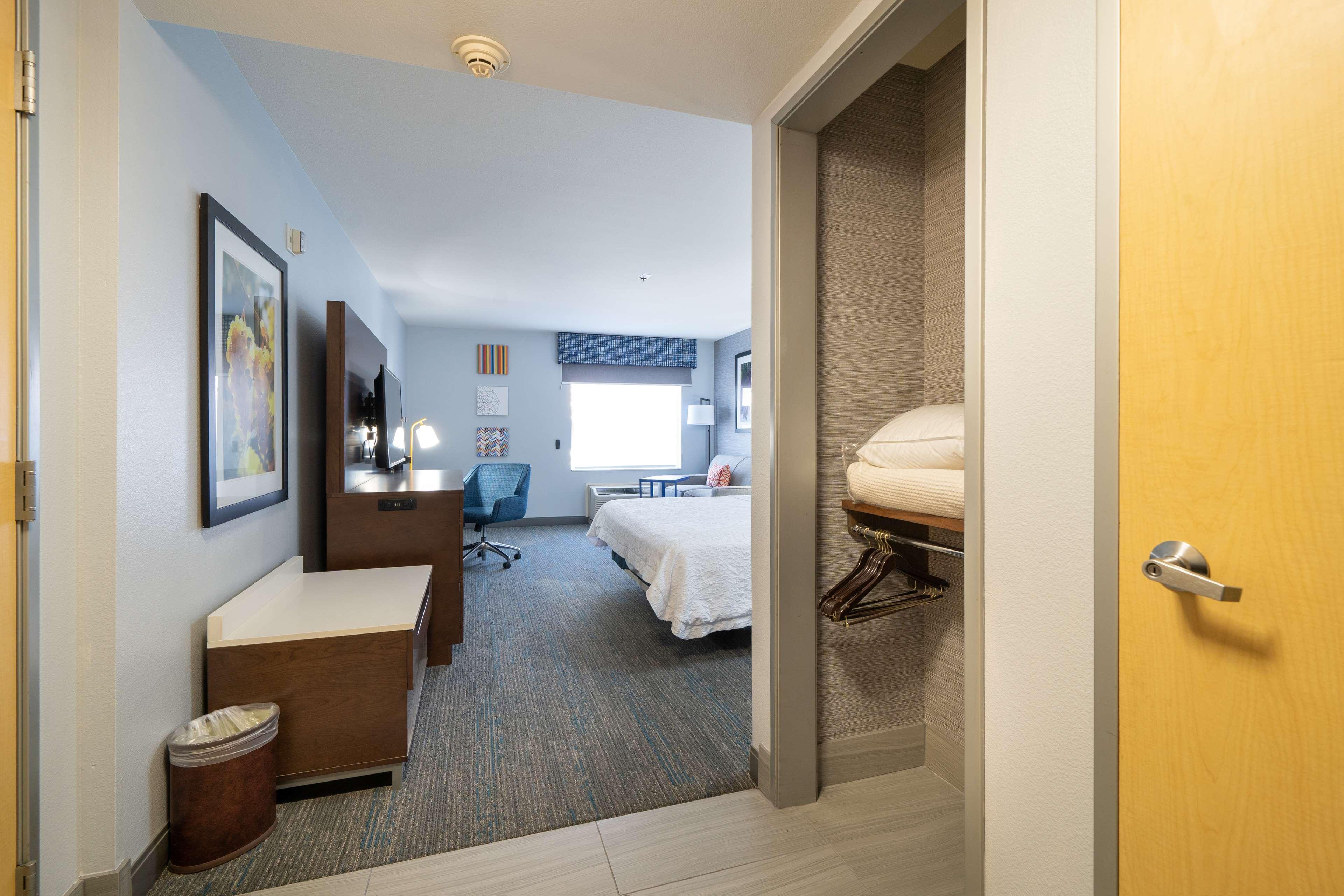 Hampton Inn&Suites Modesto - Salida Extérieur photo