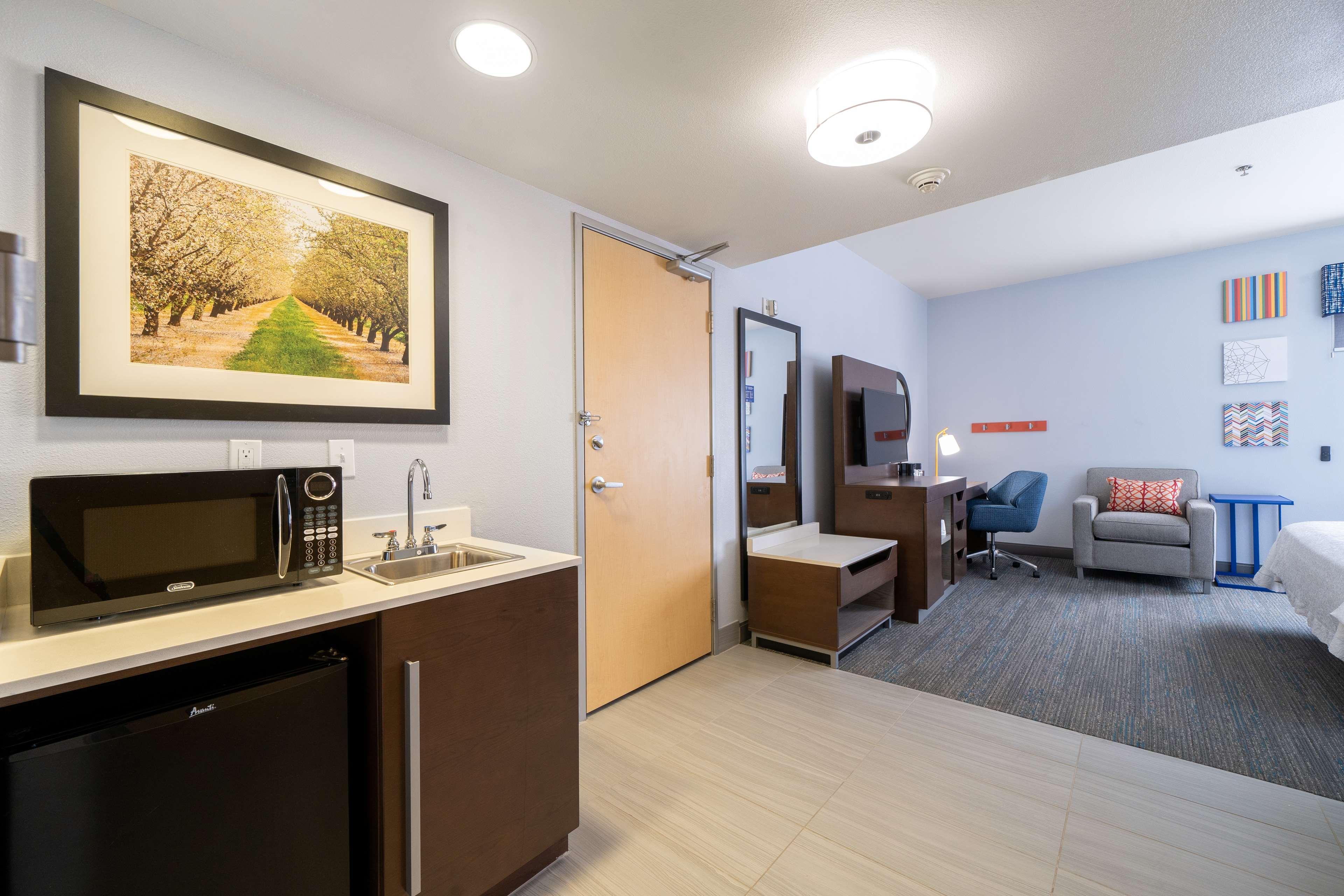 Hampton Inn&Suites Modesto - Salida Extérieur photo