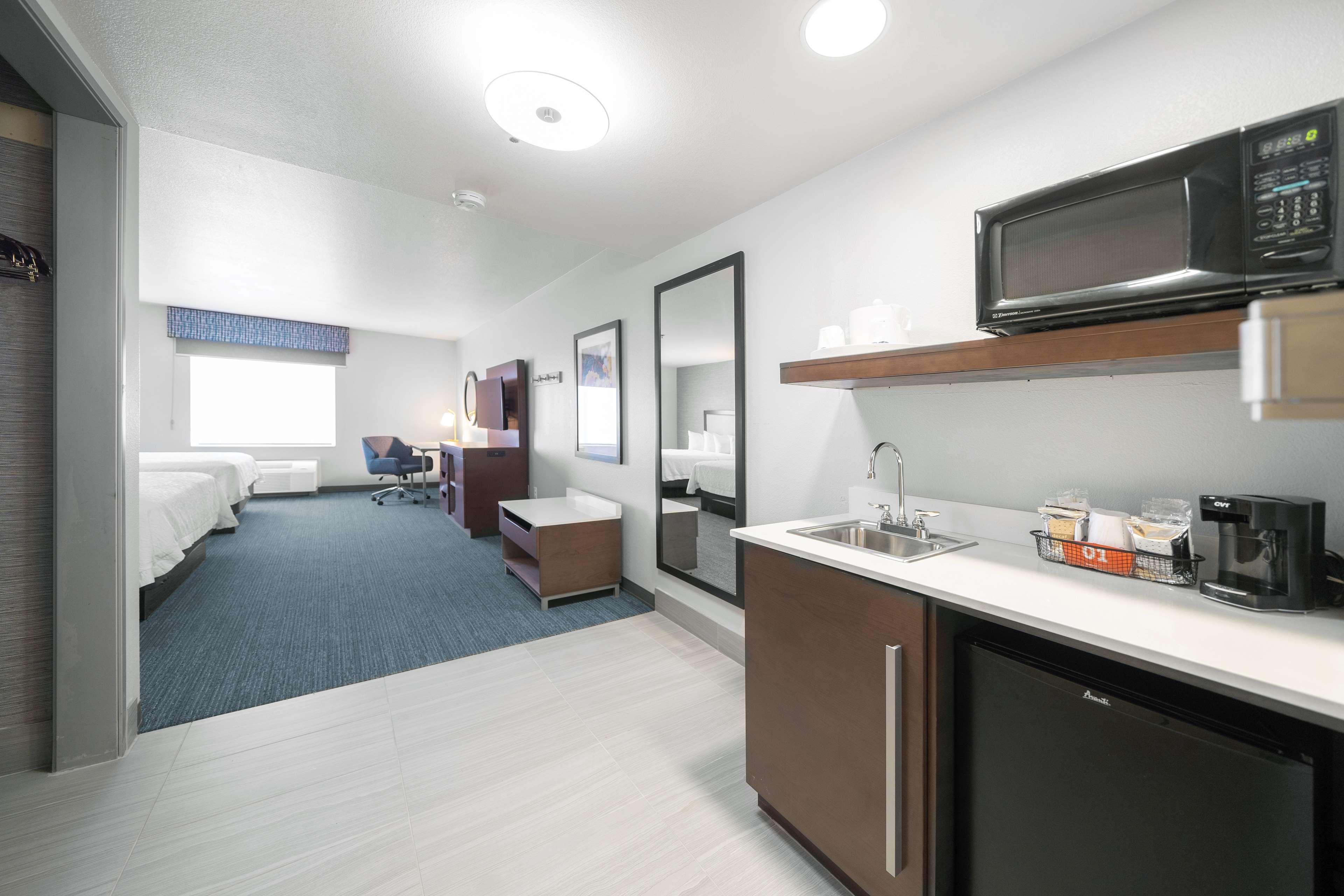 Hampton Inn&Suites Modesto - Salida Extérieur photo